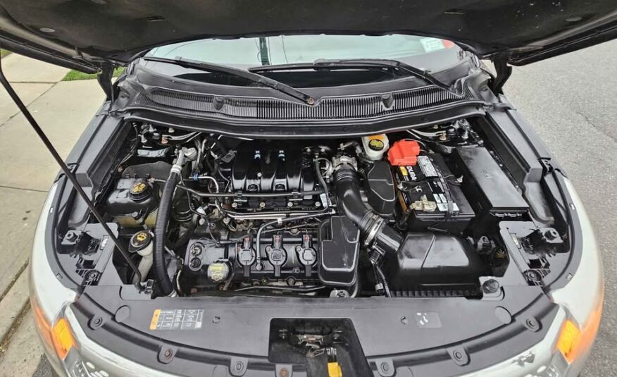 2013 Ford explorer XLT Sport Utility 4D