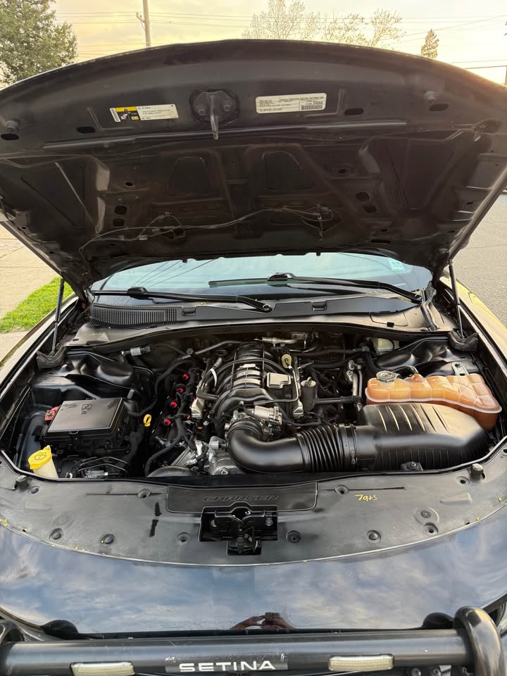 2016 Dodge charger R/T Sedan 4D