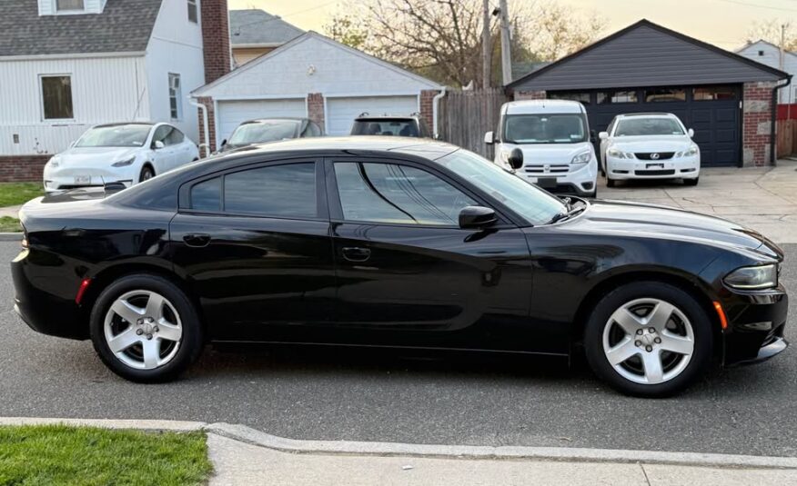2016 Dodge Charger – 5.7L V8 – RWD