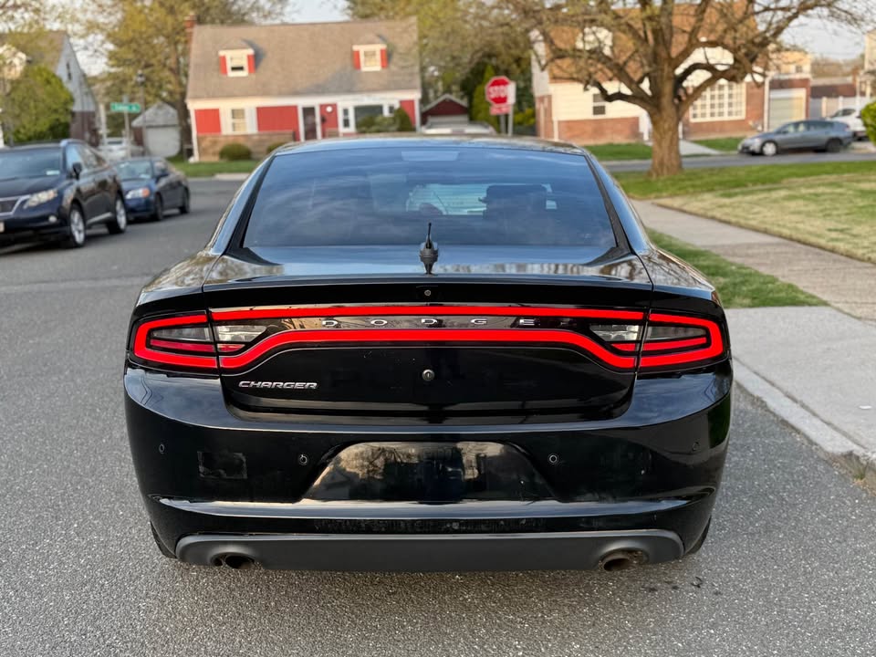 2016 Dodge Charger – 5.7L V8 – RWD